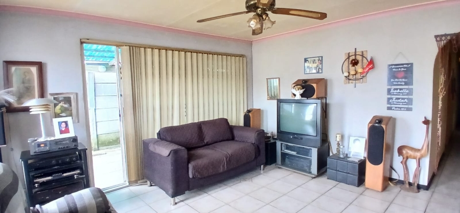 4 Bedroom Property for Sale in Strandfontein Village Western Cape